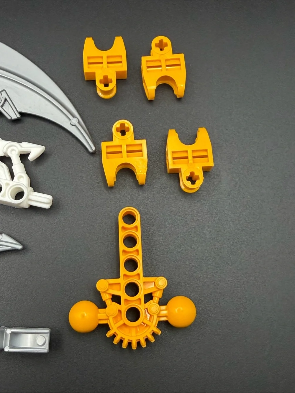 LEGO Bionicle Parts Bundle